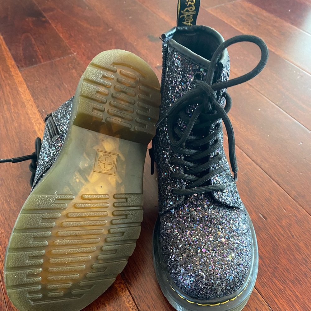 1460 Black Glitter dr. martens